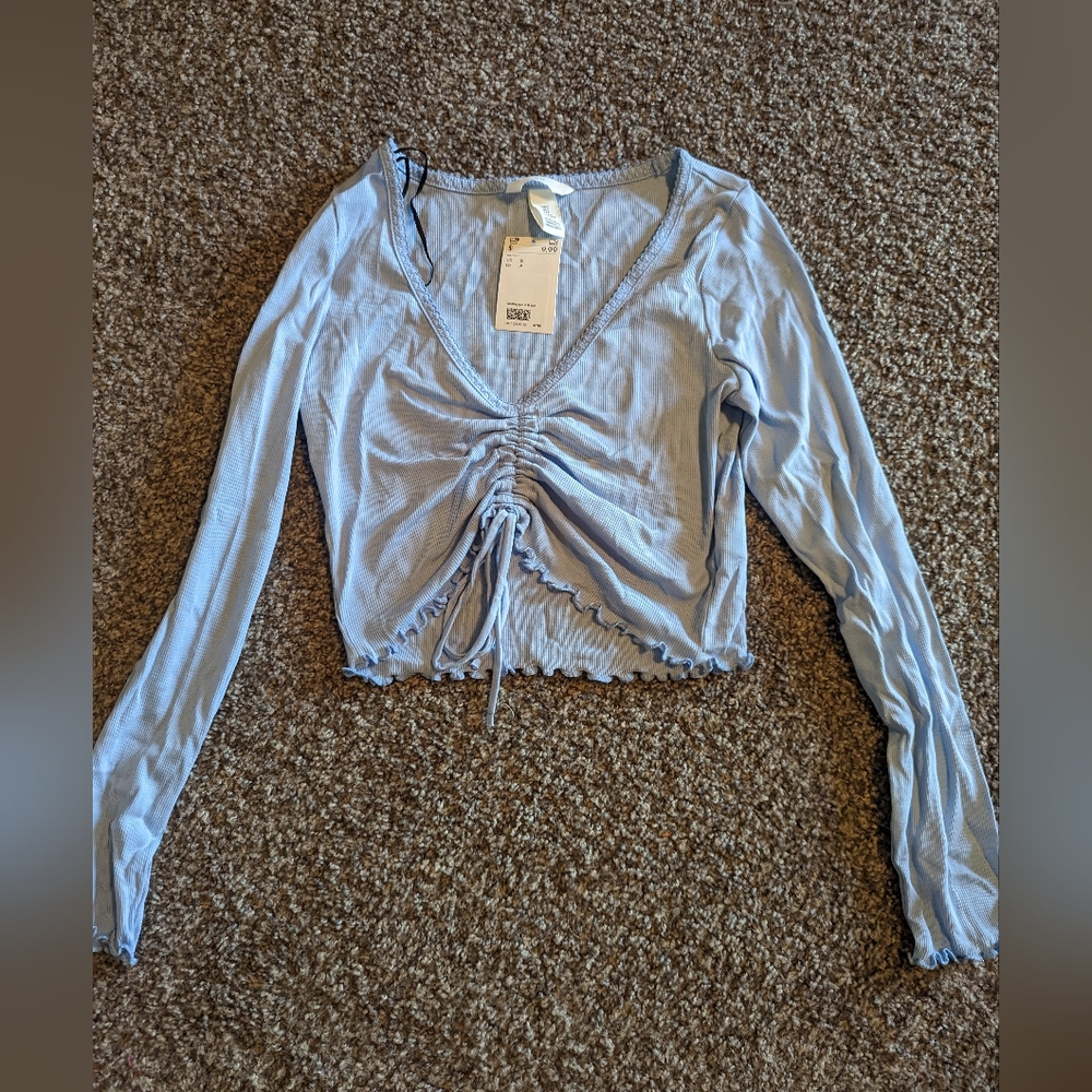 Cropped Long Sleeve Light Blue Top
